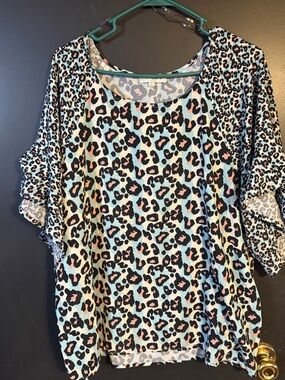 Umgee Mint Leopard Print Ruffle Sleeve Tunic with Coral Accents
